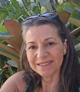 <em><strong>María L.</strong></em>
